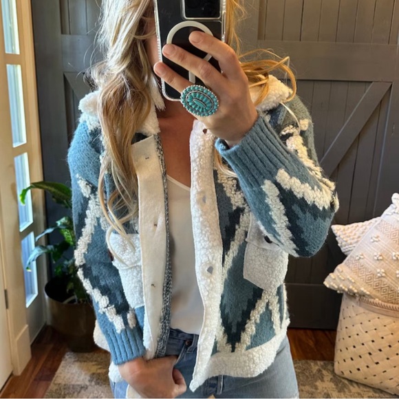 New Quilted Cardigan Sweater Coat / Women's Shacket Blue Western Boho Jacket - Picture 2 of 7